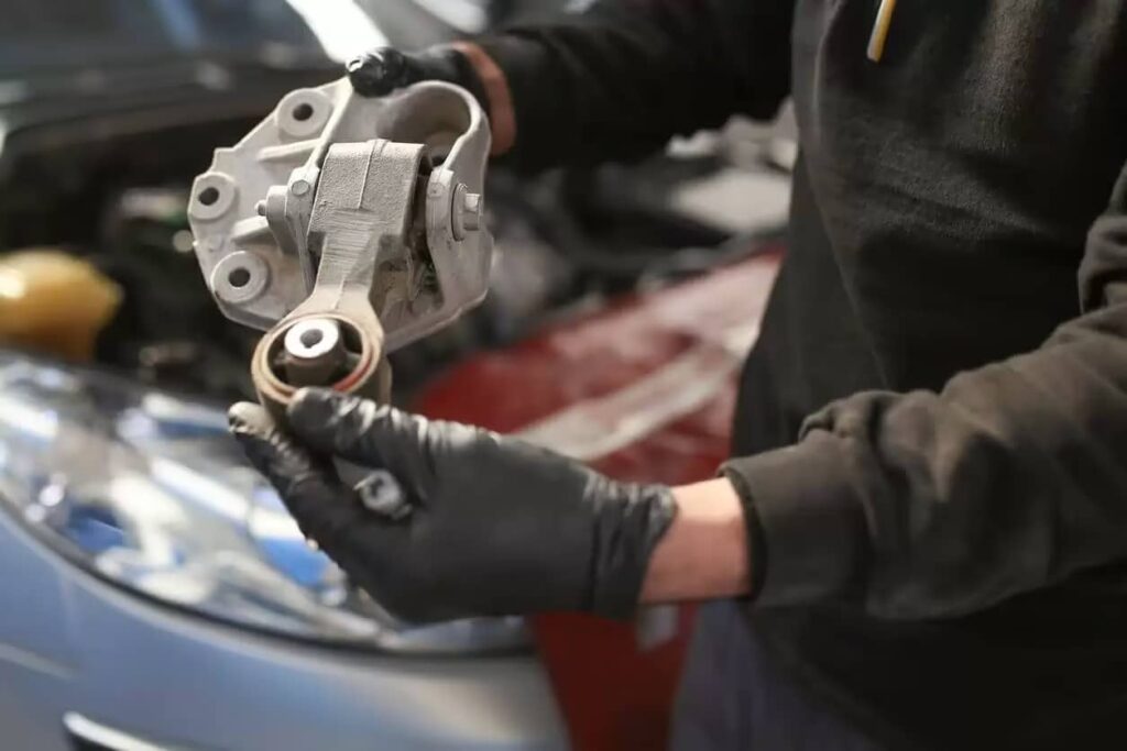 Coxim do Motor com Defeito: Sintomas, Riscos e Quanto Custa Trocar