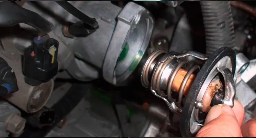 Válvula termostática travada: sintomas e como resolver