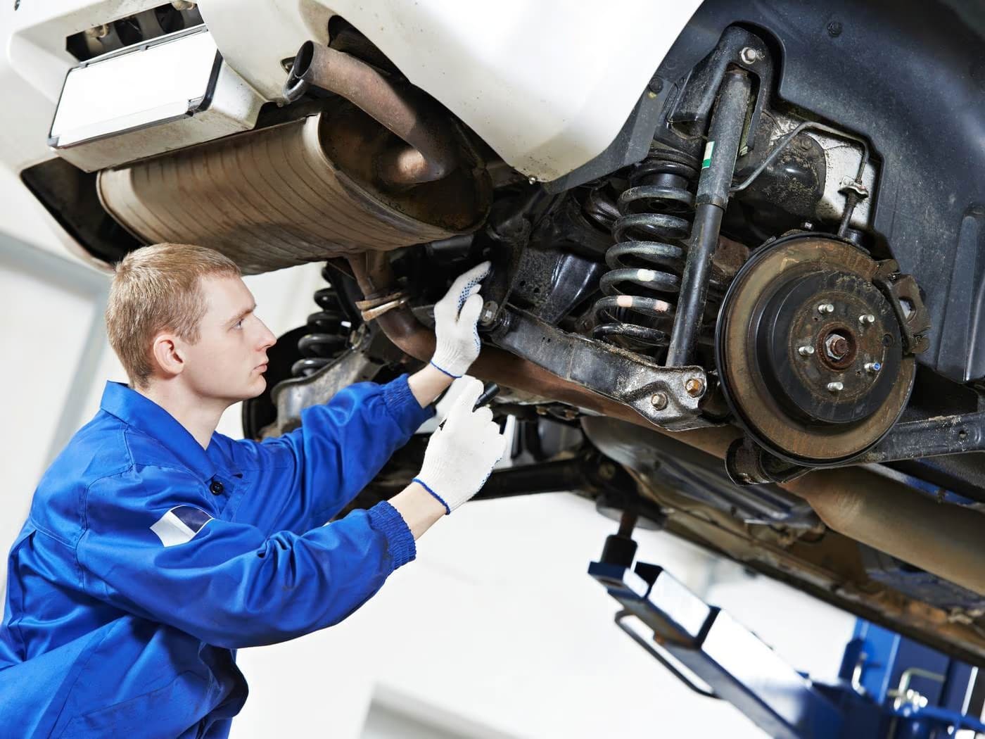 Pivô de suspensão com folga